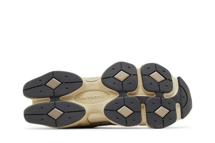 New Balance 9060 Driftwood Castlerock