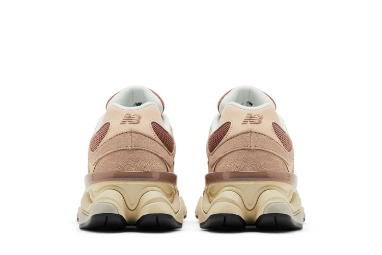 Tênis New Balance 9060 Sparrow Flat Taupe Marrom